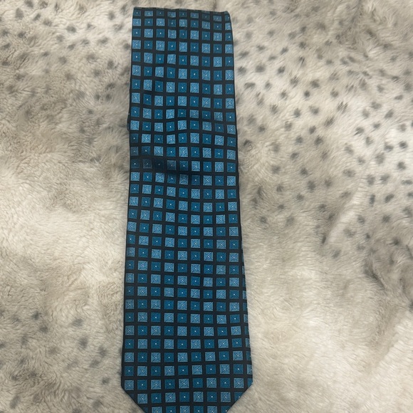 Donald J. Trump Collection Blue Checkered Men's Tie - Picture 2 of 8